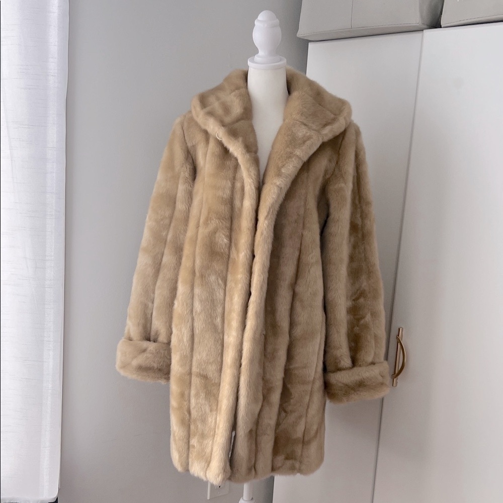 Dennis Basso Luxurious Tan Teddy Jacket